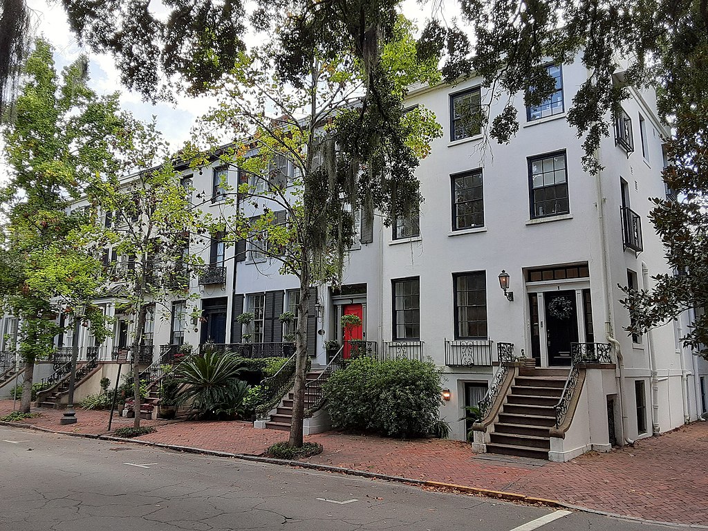 A Look Into the Unique Row Housing of Savannah