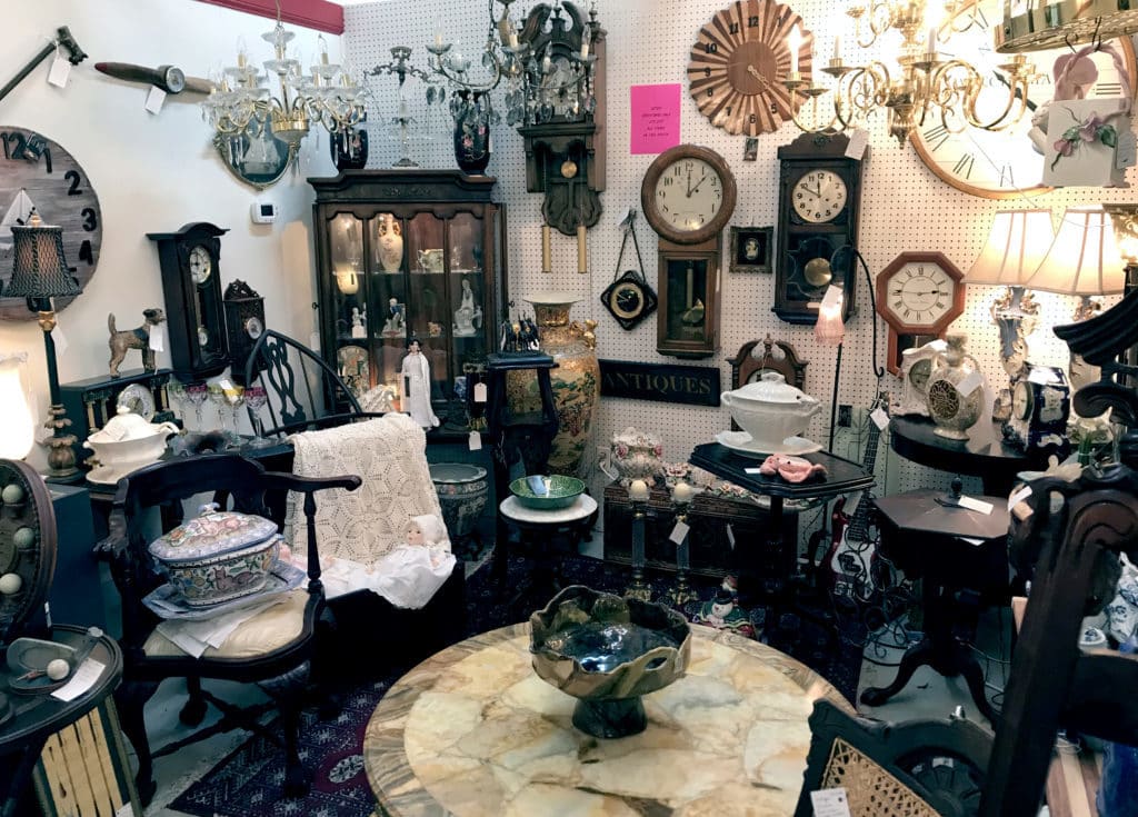 Must Visit Antique Shops Step Into The Past With 10 In
