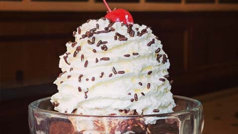 leopold's ice cream in a bowl